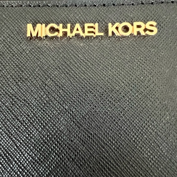 NWT MICHAEL KORS JET SET TRAVEL SMALL TOP ZIP COIN - Picture 2 of 13